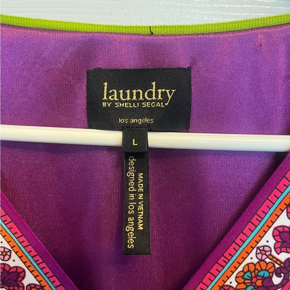 Laundry  v-neck dress, size large. 3/4 length loose sleeves. Dress is stretchy. - Picture 2 of 7